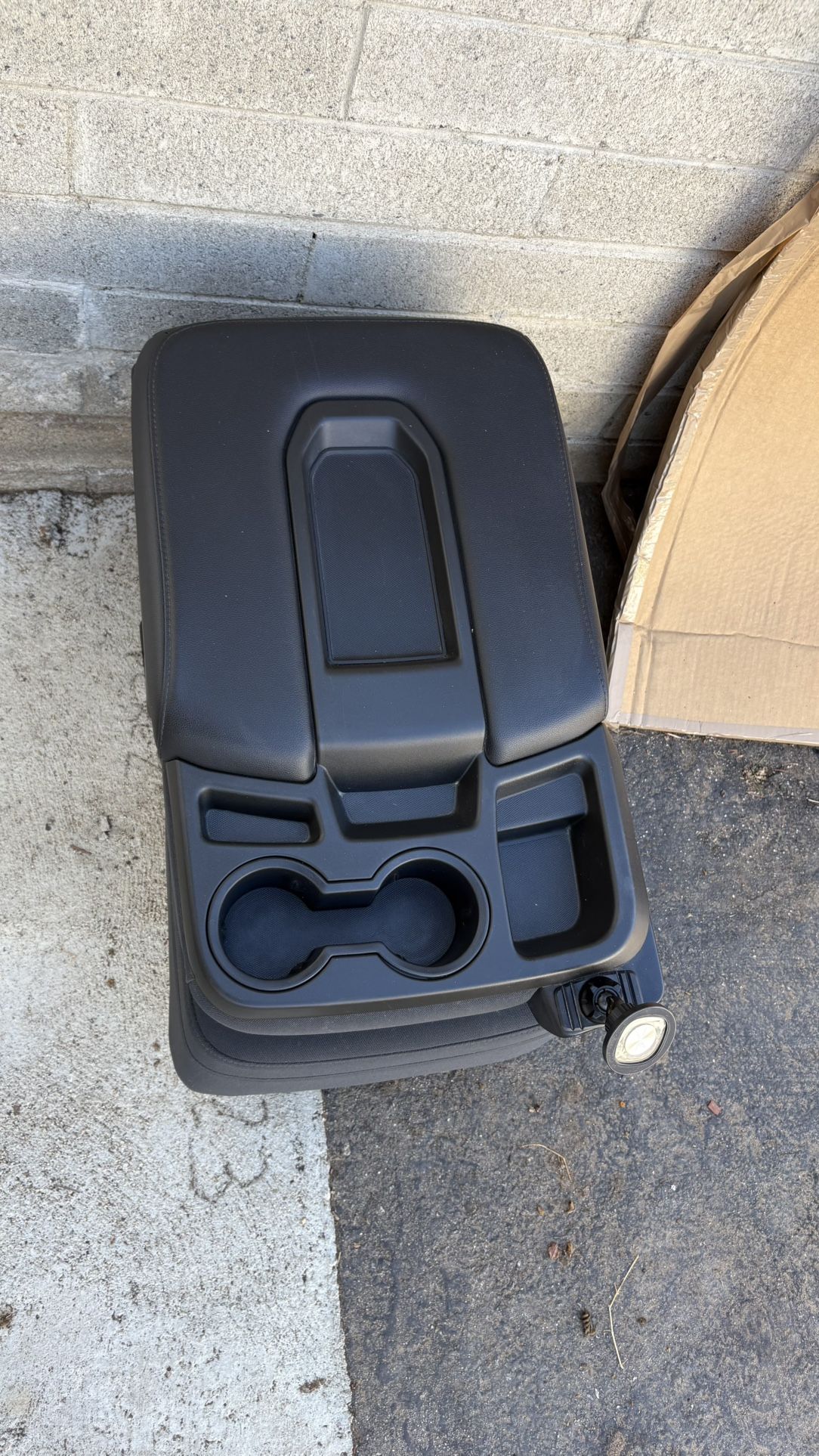2019 Silverado Middle Jump Seat