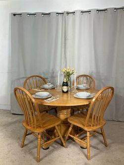 Maple Double Drop Leaf Kitchen Table with 4 Windsor Chairs
