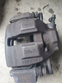 Came off 2003 mercedes fromt left caliper