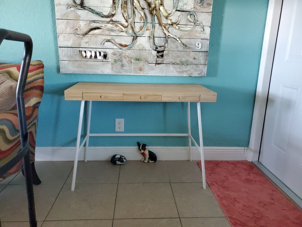 IKEA Lilaskin Desk