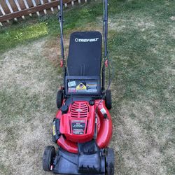 Self propelled Troy Bilt lawnmower 