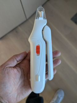 Pet Nail Trimmers w/ Guard&Light