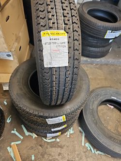 New Set Of Tires 225 75 15 St 