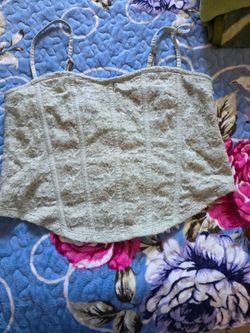 Hollister crop top