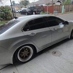 18 In Rims For Sale Almost New