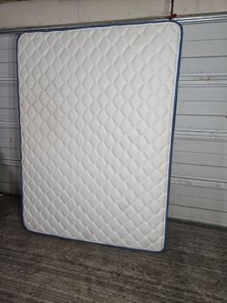 Queen Size Mattress, Good Conditions 👍