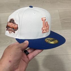 Los Angeles Dodger New Era Hat Size 7 1/8
