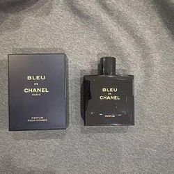 Bleu De Chanel Pairs 