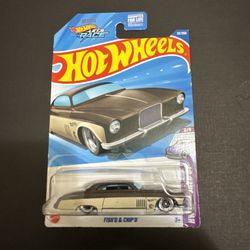 2025 Hot Wheels Fish'd & Chip'd #32 Two-Tone Brown TREASURE HUNT