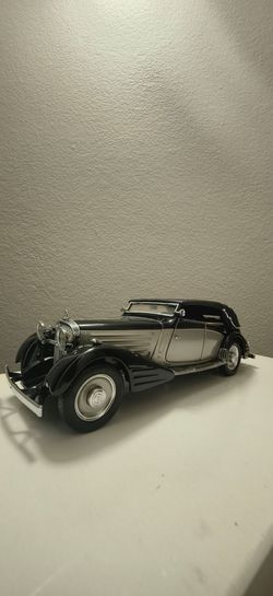 Vintage Classic Car Diecast Model