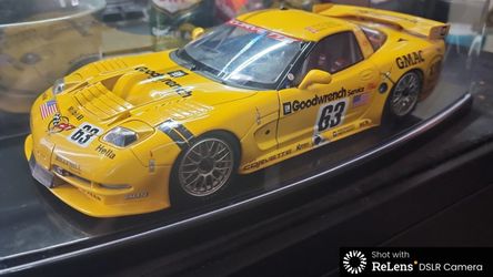 1:18 Scale Die Cast Model 