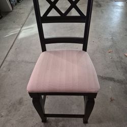 2  Chairs   Looks  Great   $25   For  Both