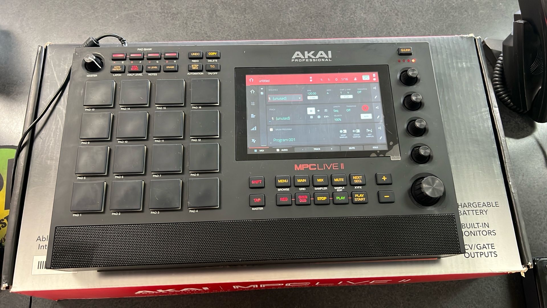 Akai MPC Live 2