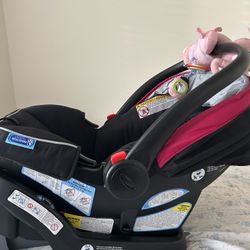 Graco Snugride Snuglock 30 Infant Car Seat