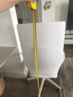 Modern Office Chair - Like New!