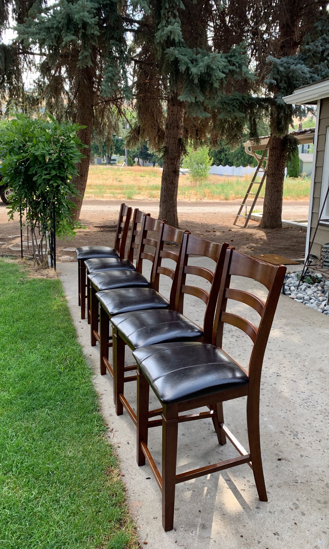 6 bar height chairs.