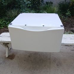 Peddistool For Washer Or Dryer Like New Just Don't Need It  