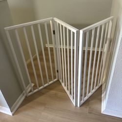 Pet Gate White Wood - 54”w x 32”h (one month old)