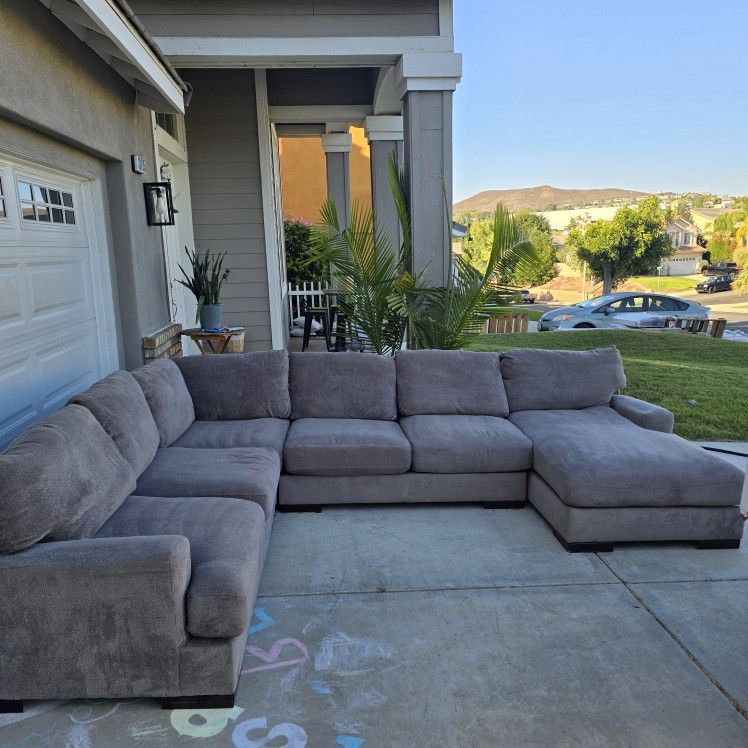 Light Gray Sectional From Ashelys Furniture 