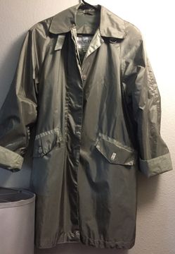 Women’s raincoat