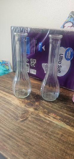 Set of two small glass vases
