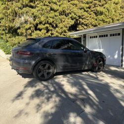 2017 Porsche Macan GTS