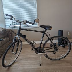 Fuji Crosstown 2.0 Bike 🚲