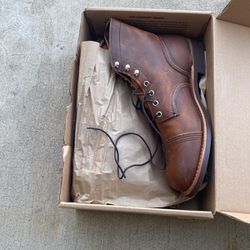 Red Wing Men’s Boots Size 10.5 New