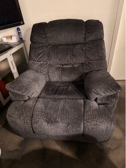 Ashley Recliner (not motorized)