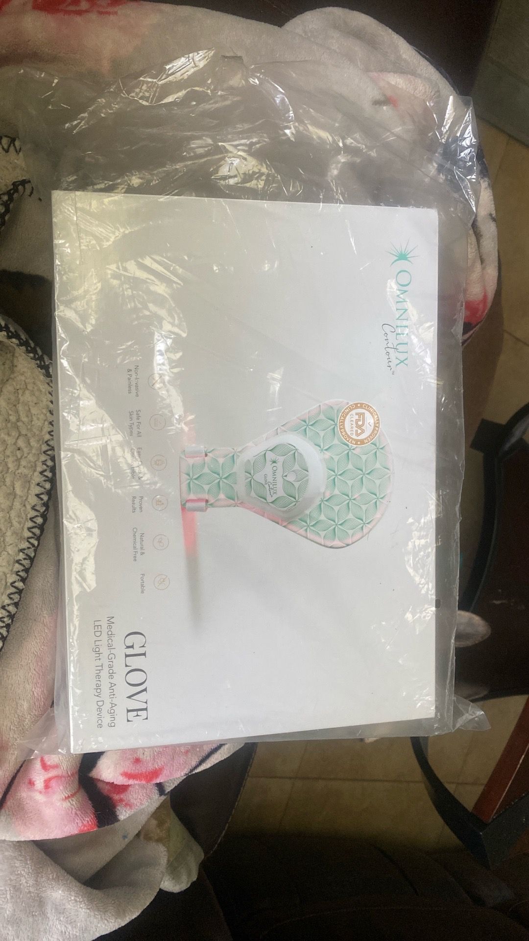 Brand new never open omnilux contour glove