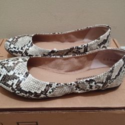 NEW! Amazon Essentials faux snake animal print basic Ballet Flats shoes Women's 7.5