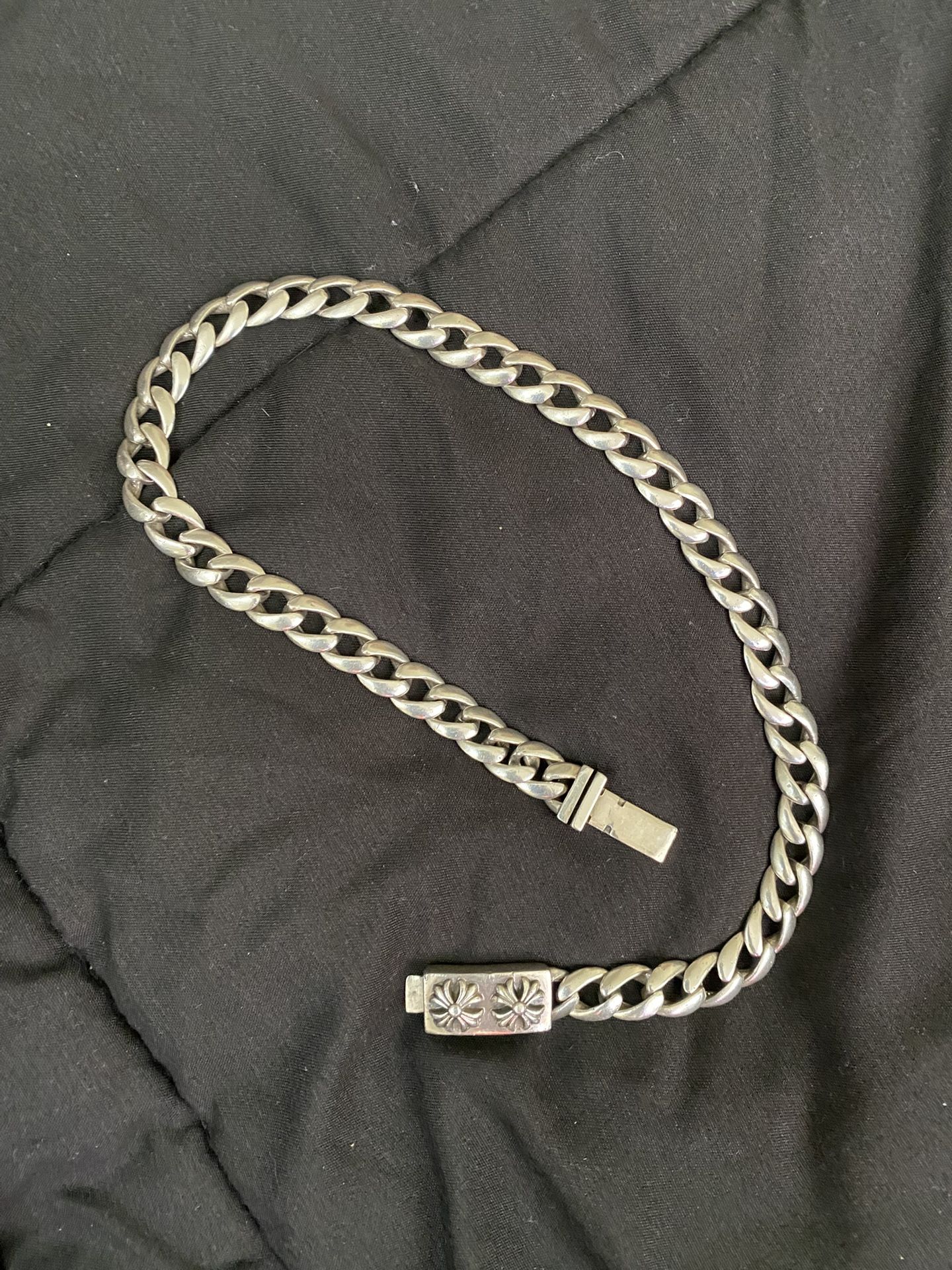 Chrome Hearts Bella Choker