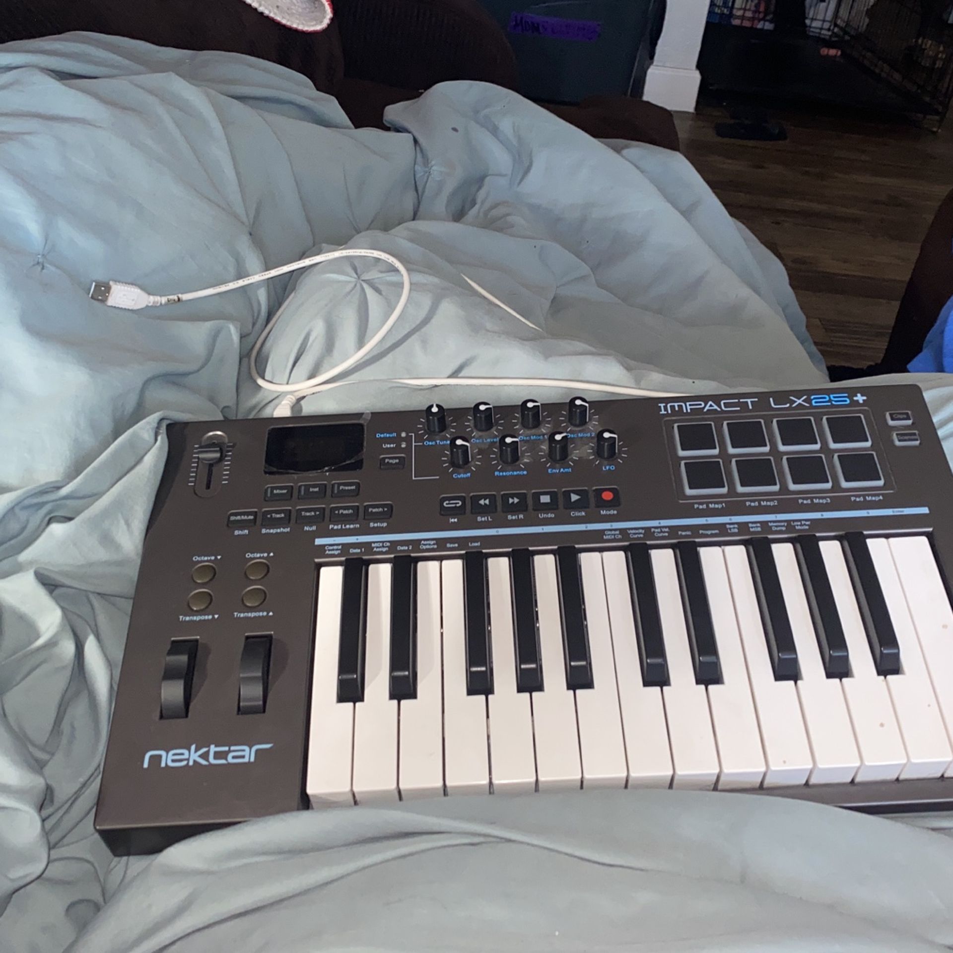 Nektar Impact LX25 Plus 25-Key USB MIDI Keyboard Controller