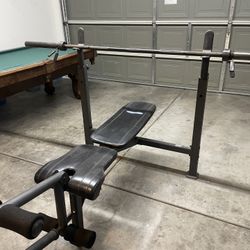 Bench press w/ weights set