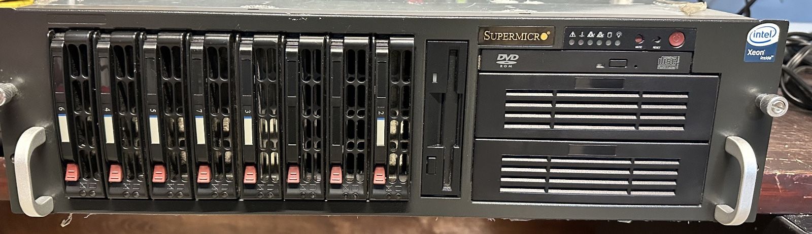 Server Super micro