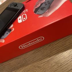 Nintendo Switch 