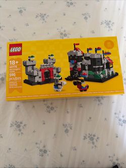 Lego Mini Knight’s Castle 40775 New