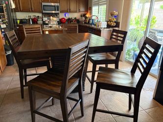 Dining table - dark brown w/6 chairs includes leaf to extend 8 seater