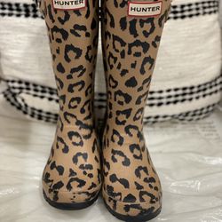 Girls Hunter Rain Boots $25