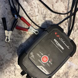 8 AMP 12 v Battery Charger 