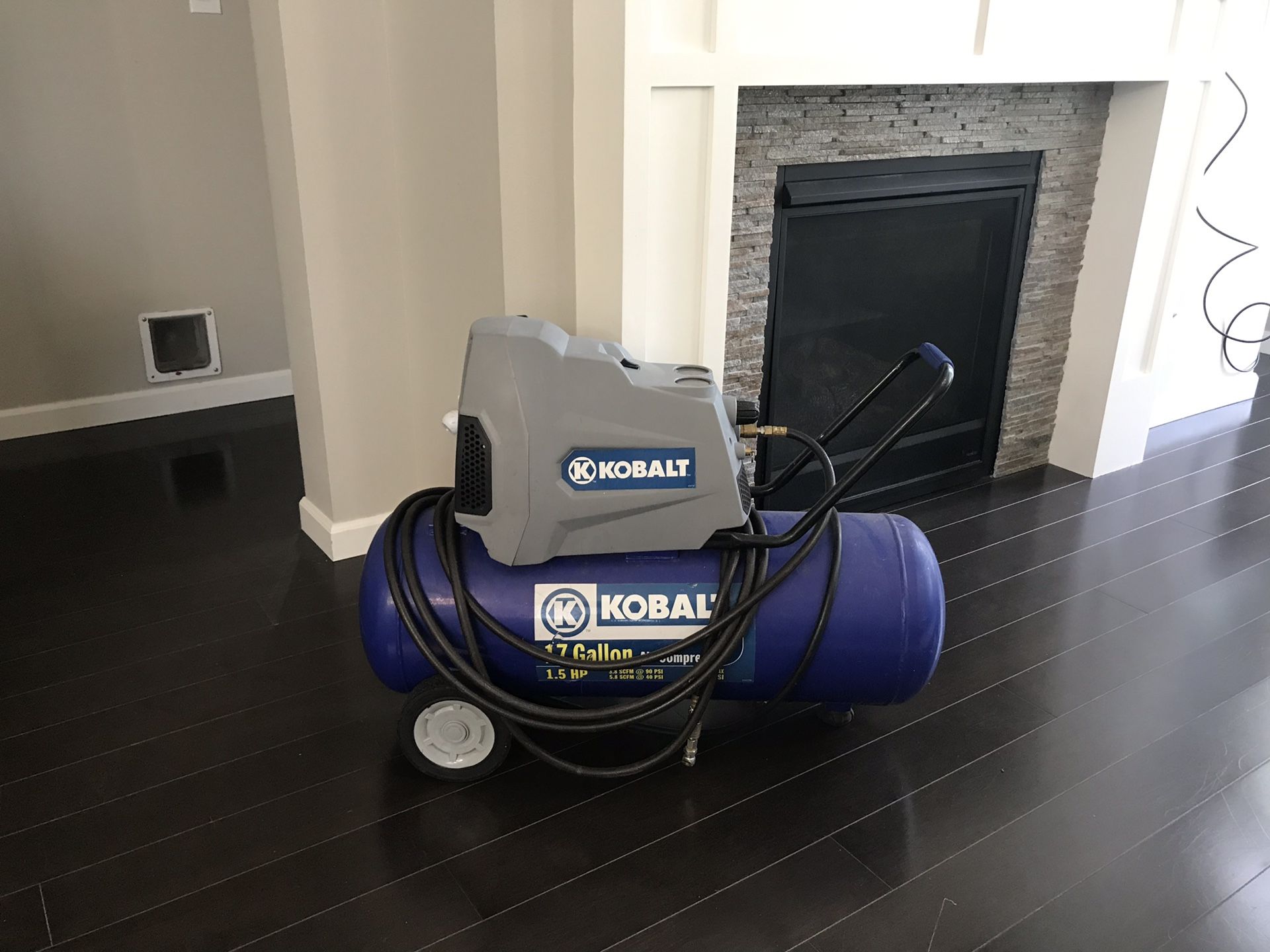 Kobalt 17 gallon 1.5 hp air compressor