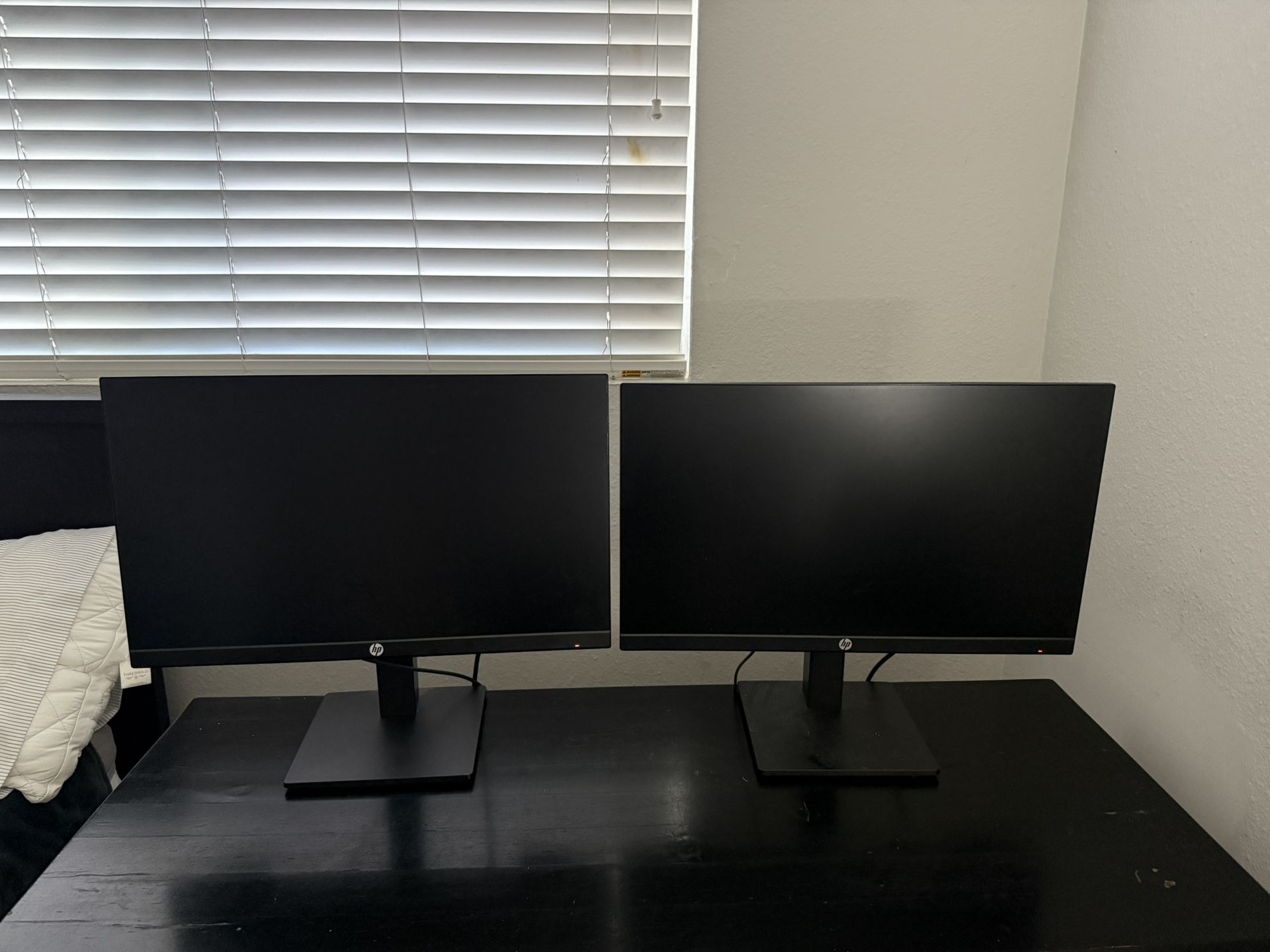 HP 24 Inch Monitors (comes with stands, wireless keyboard, and mouse