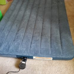 Intex Full/ Queen Air Mattress 