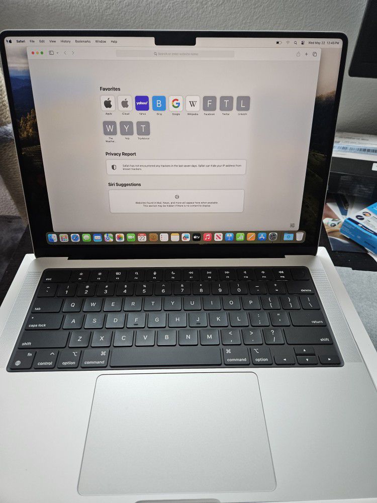 New Apple MacBook Pro M3 Pro