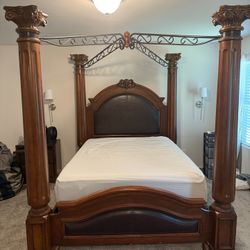 Queen Canopy Bed 
