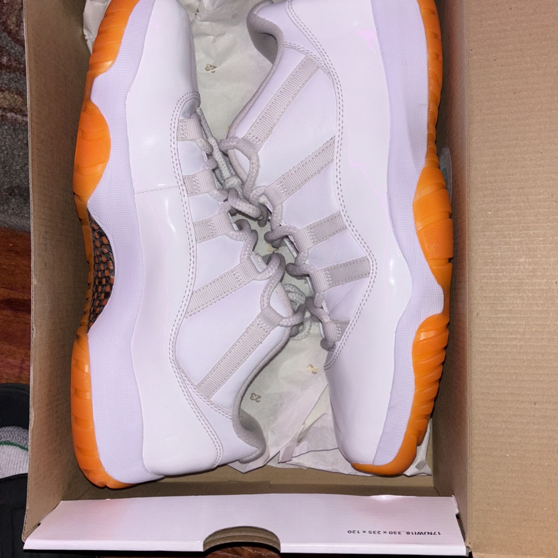 Jordan 11 Citrus