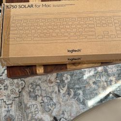 K750 Solar for Mac Logitech keyboard unopened brand new 