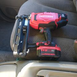Craftsman 16 Gauge Finish Nail Gun With 20 Volt Battery 