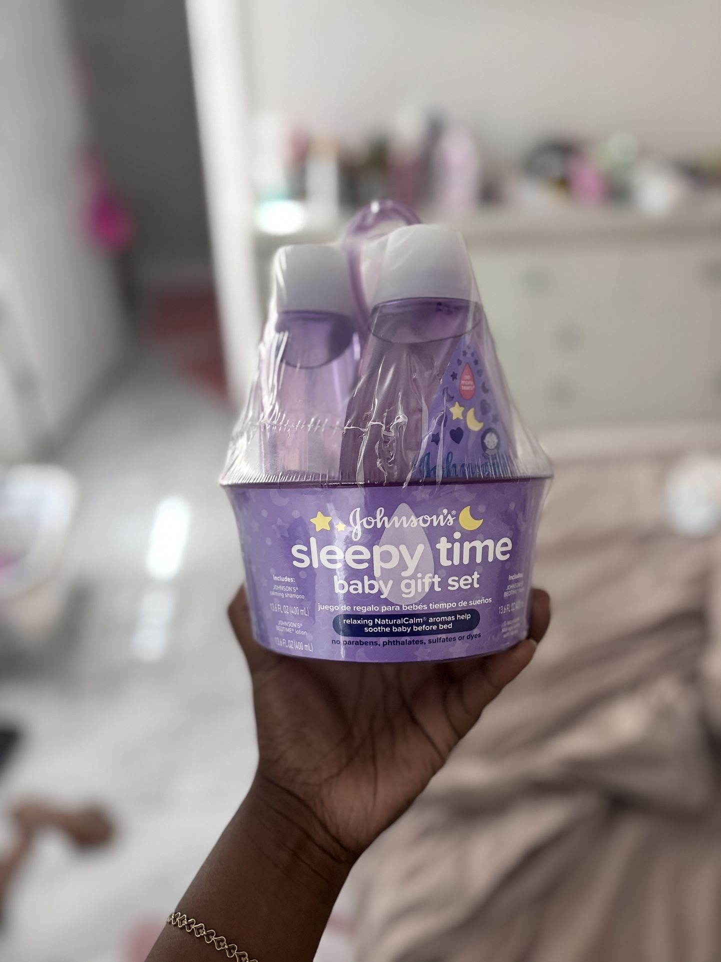 Johnson's Sleepy Time Relaxing Baby Gift Set with Baby Lotion, Wash and Shampoo,