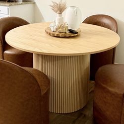 NEW Modern Round Oak Dining Table *Firm